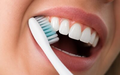 How to Brush Your Teeth Correctly: What Dentists Actually Teach